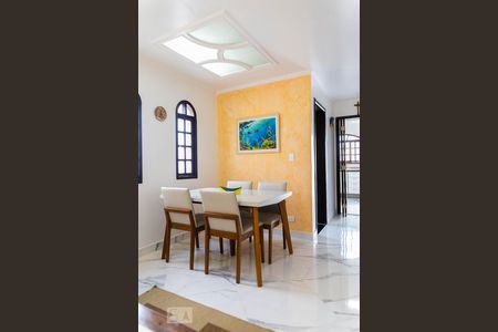 Sala de casa para alugar com 2 quartos, 160m² em Vila Brasílio Machado, São Paulo