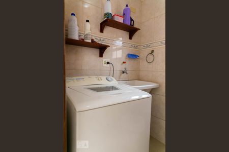 Casa para alugar com 160m², 2 quartos e 1 vagaÁrea de Serviço