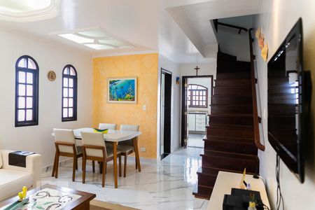 Sala de casa para alugar com 2 quartos, 160m² em Vila Brasílio Machado, São Paulo
