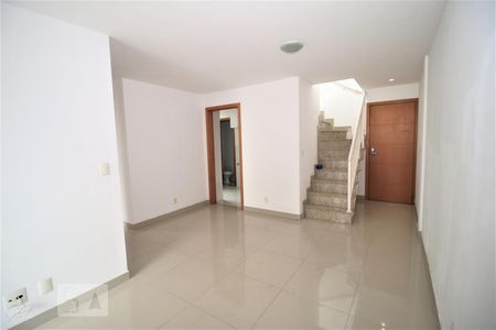 Sala de apartamento para alugar com 2 quartos, 143m² em Jacarepaguá, Rio de Janeiro