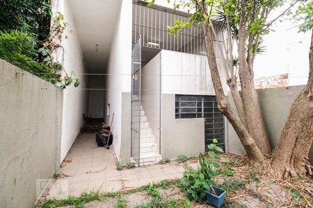 Casa à venda com 215m², 3 quartos e 4 vagas Casa à venda com 215m², 3 quartos e 4 vagasQuintal