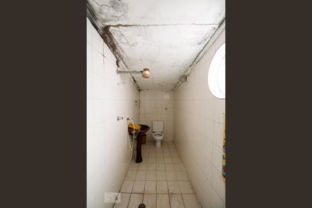 Casa à venda com 215m², 3 quartos e 4 vagas Casa à venda com 215m², 3 quartos e 4 vagasBanheiro de Serviço