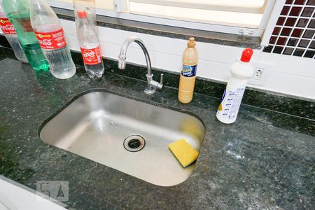 Casa à venda com 125m², 3 quartos e 2 vagasDetalhe cozinha