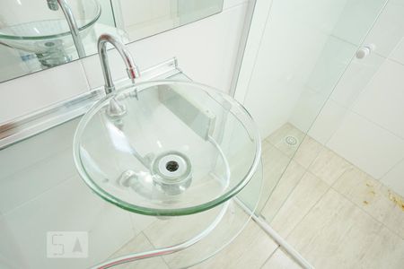 Casa à venda com 125m², 3 quartos e 2 vagasDetalhe banheiro suíte