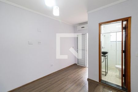Suíte  de casa para alugar com 2 quartos, 125m² em Vila Pierina, São Paulo