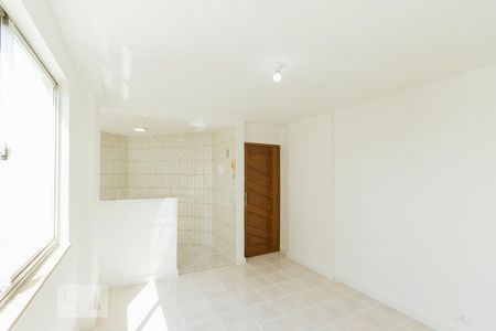 Sala de apartamento para alugar com 2 quartos, 48m² em Jacarepaguá, Rio de Janeiro