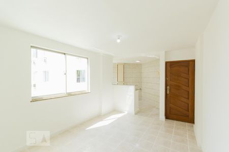 Sala de apartamento para alugar com 2 quartos, 48m² em Jacarepaguá, Rio de Janeiro