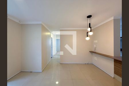 Sala de apartamento para alugar com 3 quartos, 70m² em Jardim Prudência, São Paulo