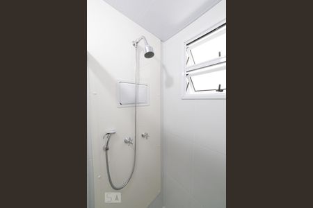 Banheiro de apartamento para alugar com 3 quartos, 70m² em Jardim Prudência, São Paulo