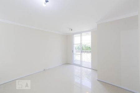 Sala de apartamento para alugar com 3 quartos, 70m² em Jardim Prudência, São Paulo