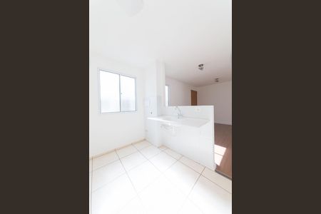 Cozinha de apartamento à venda com 2 quartos, 44m² em Jardim São Vicente, Campinas