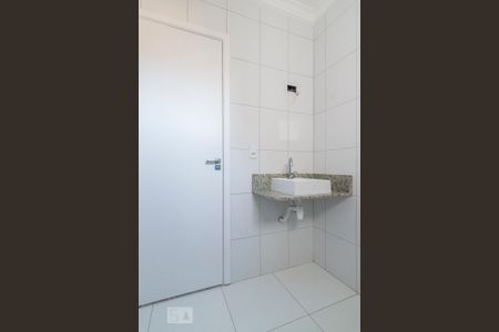 Banheiro da Suite de apartamento para alugar com 2 quartos, 50m² em Parque das Nações, Santo André