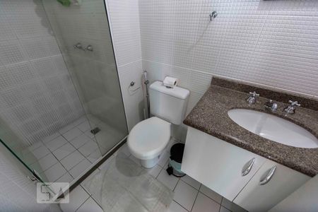 Banheiro de apartamento para alugar com 1 quarto, 52m² em Recreio dos Bandeirantes, Rio de Janeiro
