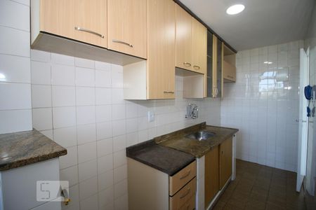 Cozinha de apartamento para alugar com 1 quarto, 50m² em Pechincha, Rio de Janeiro