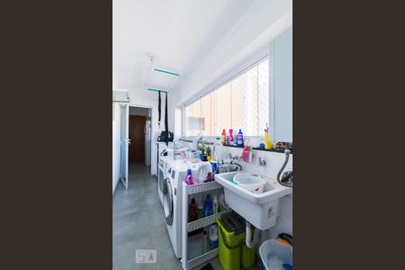 Apartamento à venda com 95m², 2 quartos e 1 vagaÁrea de serviço