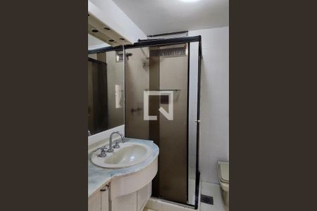 Apartamento à venda com 63m², 1 quarto e 1 vagaSuíte banheiro reversível 