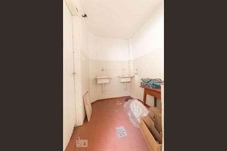 Casa à venda com 220m², 3 quartos e 4 vagas Casa à venda com 220m², 3 quartos e 4 vagasLavanderia