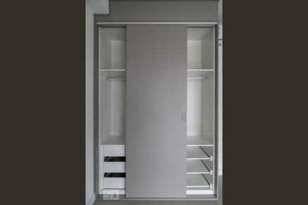 Detalhe do quarto de kitnet/studio para alugar com 1 quarto, 38m² em Vila Mariana, São Paulo