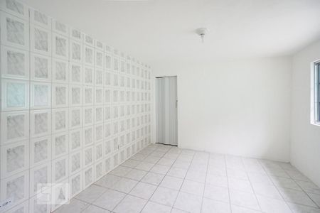 Quarto de casa à venda com 2 quartos, 40m² em Vila Araguaia, São Paulo