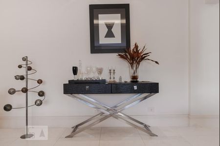 Sala de apartamento à venda com 3 quartos, 136m² em Consolação, São Paulo