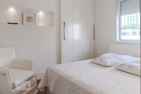Quarto 1 de apartamento à venda com 3 quartos, 136m² em Consolação, São Paulo