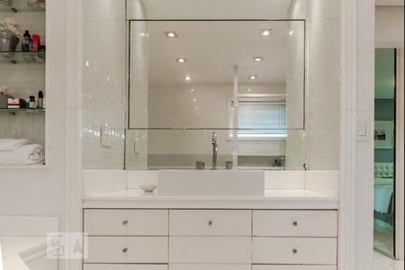 Apartamento à venda com 136m², 3 quartos e 1 vagaBanheiro - Quarto 2