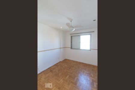 Apartamento para alugar com 173m², 4 quartos e 2 vagas Apartamento para alugar com 173m², 4 quartos e 2 vagasQuarto 2