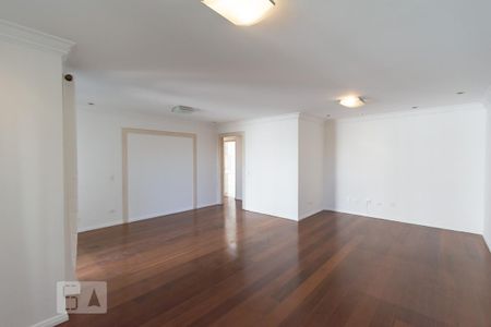 Apartamento para alugar com 173m², 4 quartos e 2 vagas Apartamento para alugar com 173m², 4 quartos e 2 vagasSala