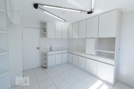 Apartamento para alugar com 173m², 4 quartos e 2 vagas Apartamento para alugar com 173m², 4 quartos e 2 vagasCozinha