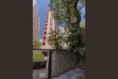 Apartamento para alugar com 65m², 1 quarto e 2 vagasFachada