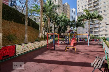 Apartamento para alugar com 96m², 3 quartos e 1 vaga Apartamento para alugar com 96m², 3 quartos e 1 vagaÁrea Comum
