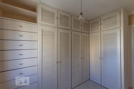 Apartamento para alugar com 96m², 3 quartos e 1 vaga Apartamento para alugar com 96m², 3 quartos e 1 vagaQuarto 2