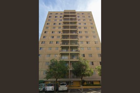 Apartamento para alugar com 96m², 3 quartos e 1 vaga Apartamento para alugar com 96m², 3 quartos e 1 vagaFachada