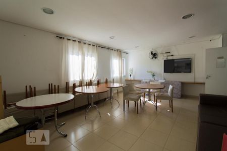 Apartamento para alugar com 33m², 1 quarto e sem vagaÁrea comum - Salão de festas