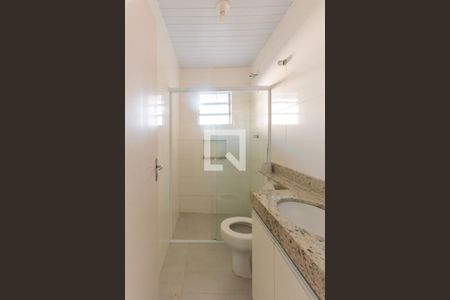 Casa para alugar com 55m², 2 quartos e 1 vaga Casa para alugar com 55m², 2 quartos e 1 vagaBanheiro