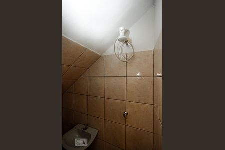 banheiro de casa para alugar com 1 quarto, 50m² em Jardim Santa Mena, Guarulhos