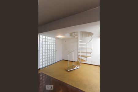 Entrada de apartamento à venda com 2 quartos, 175m² em Sumaré, São Paulo
