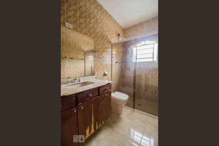 Casa à venda com 430m², 5 quartos e 5 vagas Casa à venda com 430m², 5 quartos e 5 vagasBanheiro superior