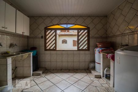 Casa à venda com 430m², 5 quartos e 5 vagas Casa à venda com 430m², 5 quartos e 5 vagasÁrea de serviço