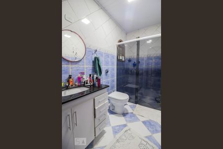 Casa à venda com 430m², 5 quartos e 5 vagas Casa à venda com 430m², 5 quartos e 5 vagasBanheiro da Suíte 2