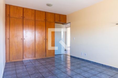 Casa para alugar com 430m², 6 quartos e 4 vagasSuíte 2