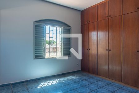 Casa para alugar com 430m², 6 quartos e 4 vagasSuíte 1