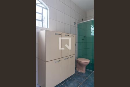 Casa para alugar com 430m², 6 quartos e 4 vagasBanheiro da Suíte 2