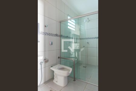 Casa para alugar com 430m², 6 quartos e 4 vagasBanheiro da Suíte 3