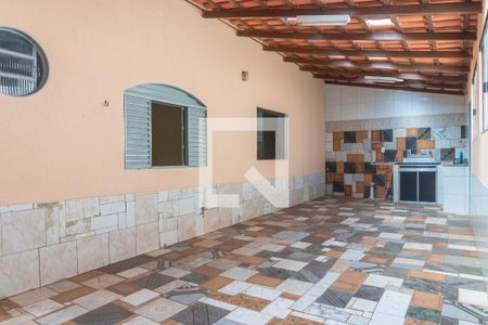 Casa para alugar com 430m², 6 quartos e 4 vagasQuintal