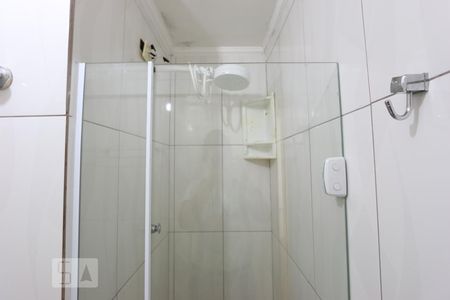 banheiro de apartamento à venda com 3 quartos, 70m² em Jardim Londrina, São Paulo