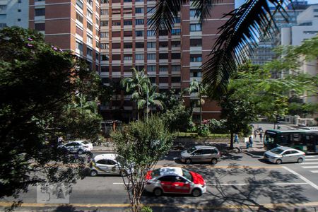 Vista da Sala de apartamento para alugar com 1 quarto, 65m² em Higienópolis, São Paulo
