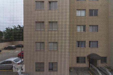 Vista do Quarto 1  de apartamento para alugar com 3 quartos, 68m² em Vila Antonieta, São Paulo