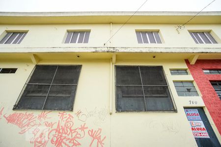 Casa para alugar com 250m², 7 quartos e sem vaga Casa para alugar com 250m², 7 quartos e sem vagaFachada