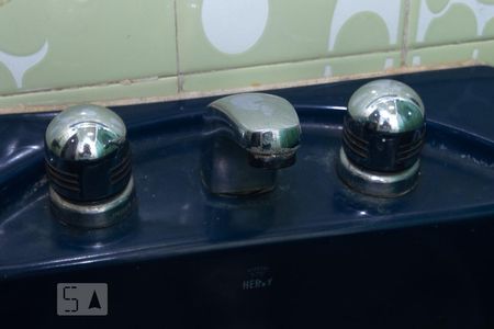 Banheiro social de casa para alugar com 2 quartos, 150m² em Engenho Novo, Rio de Janeiro